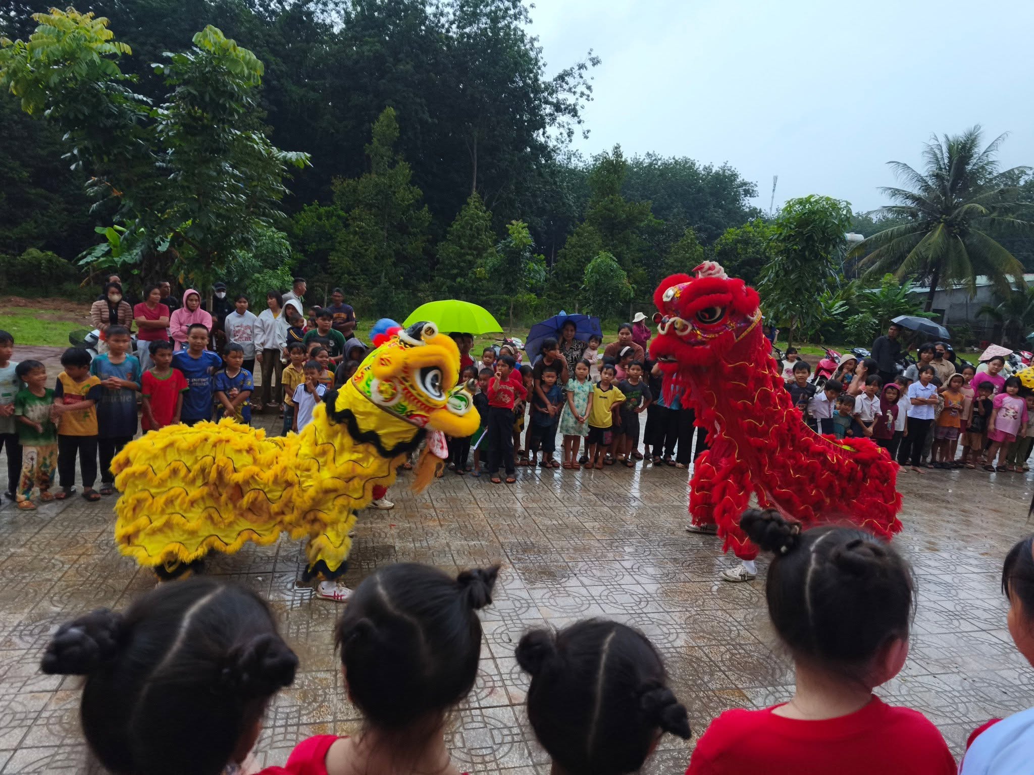 MƯA